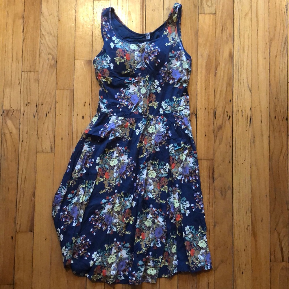 UNIQLO Floral dress stretchy cotton size xs